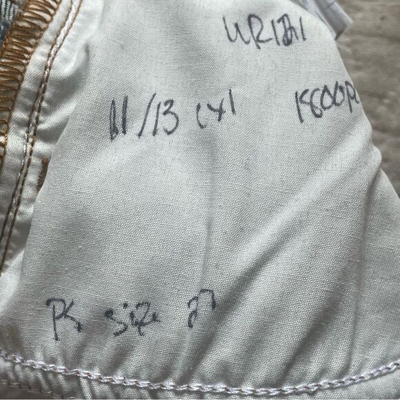 Willow & Root Distressed Frayed Knees Blue Denim Jeans, size 27 - Picture 7 of 7